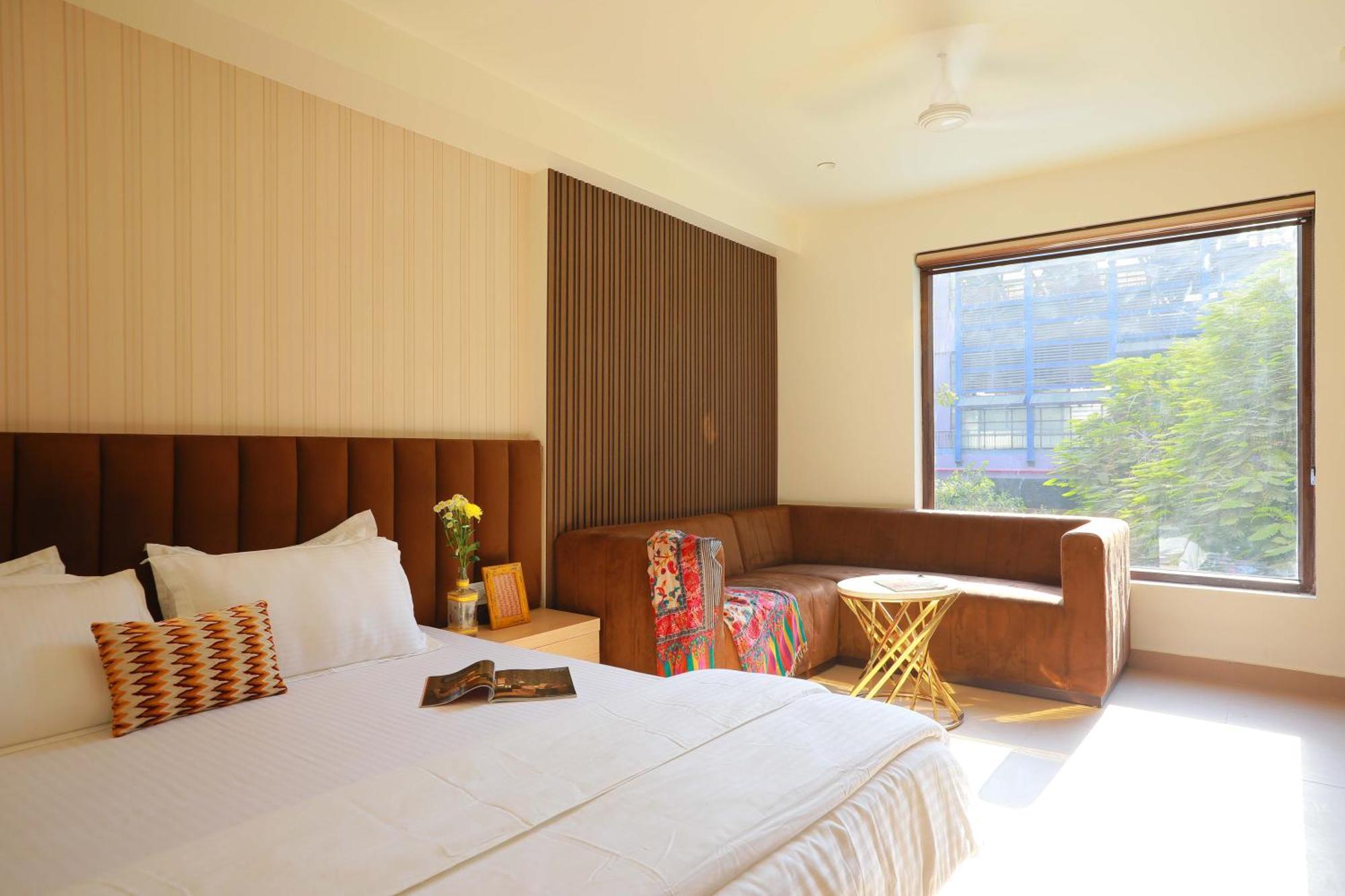 Hotel 16 Delhi Kültér fotó