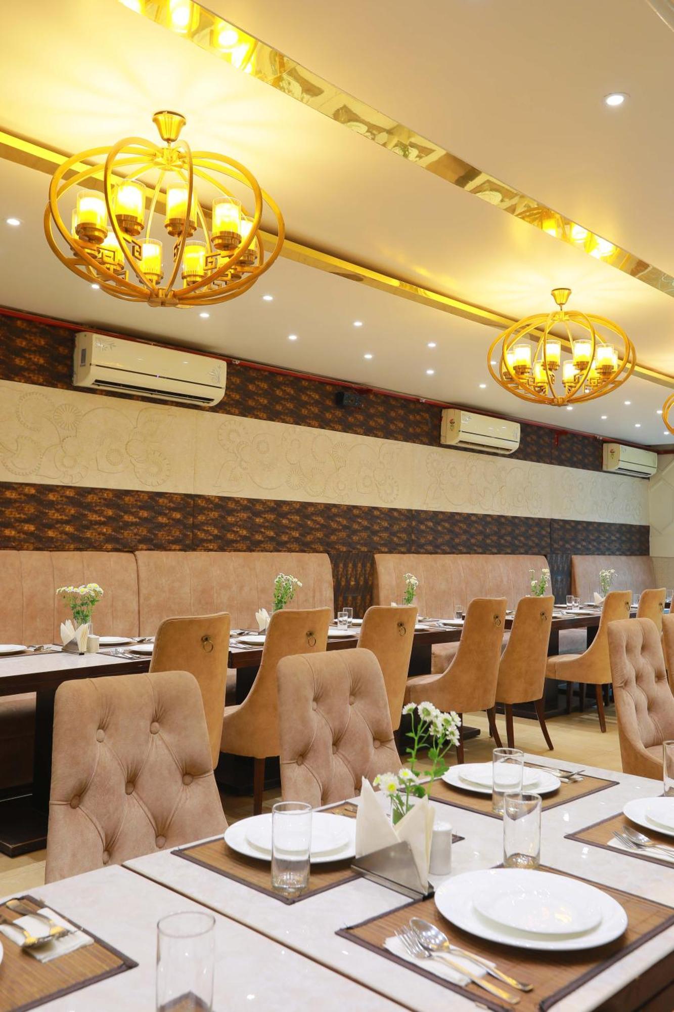 Hotel 16 Delhi Kültér fotó